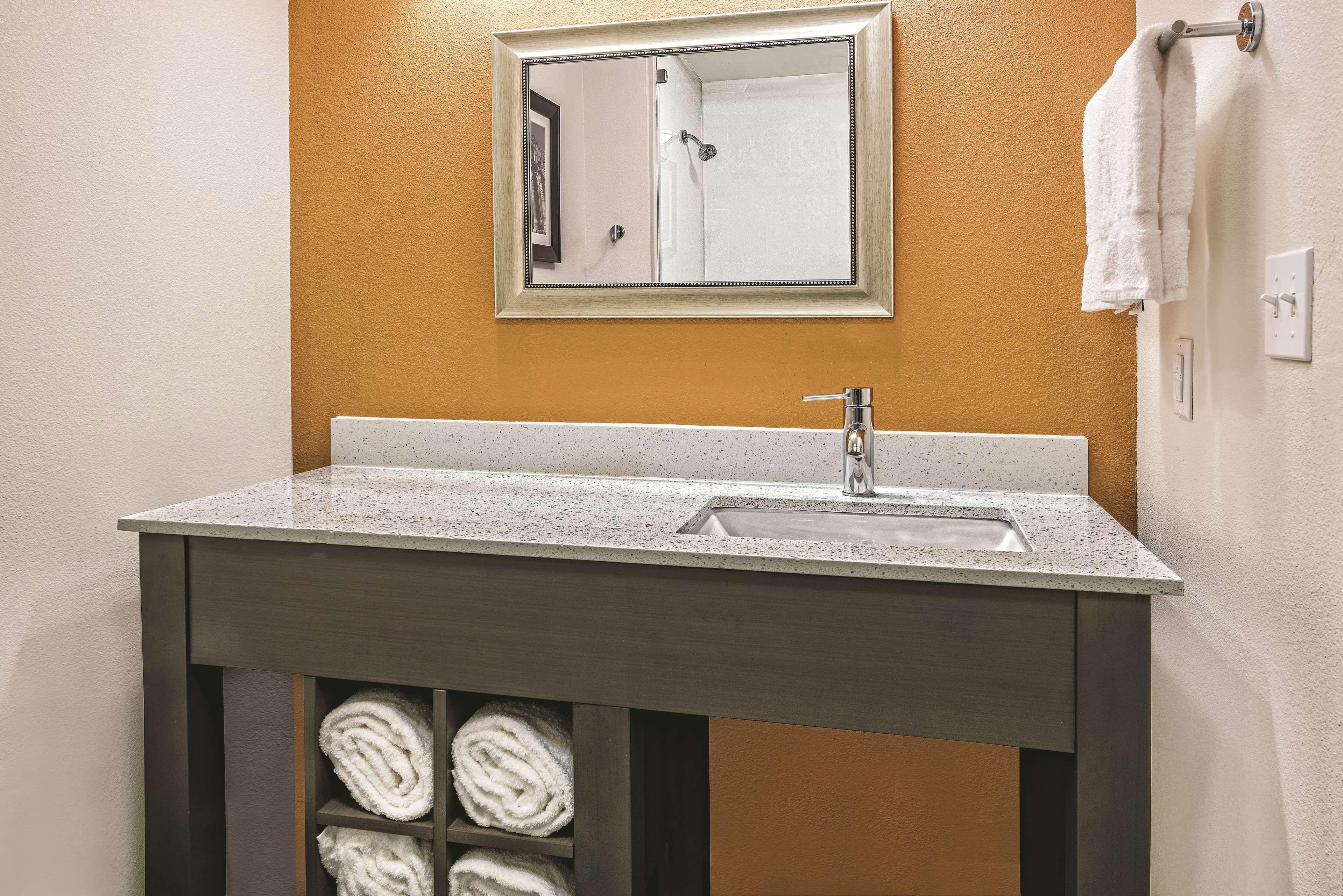 Hotel La Quinta By Wyndham San Antonio By Frost Bank Center Extérieur photo